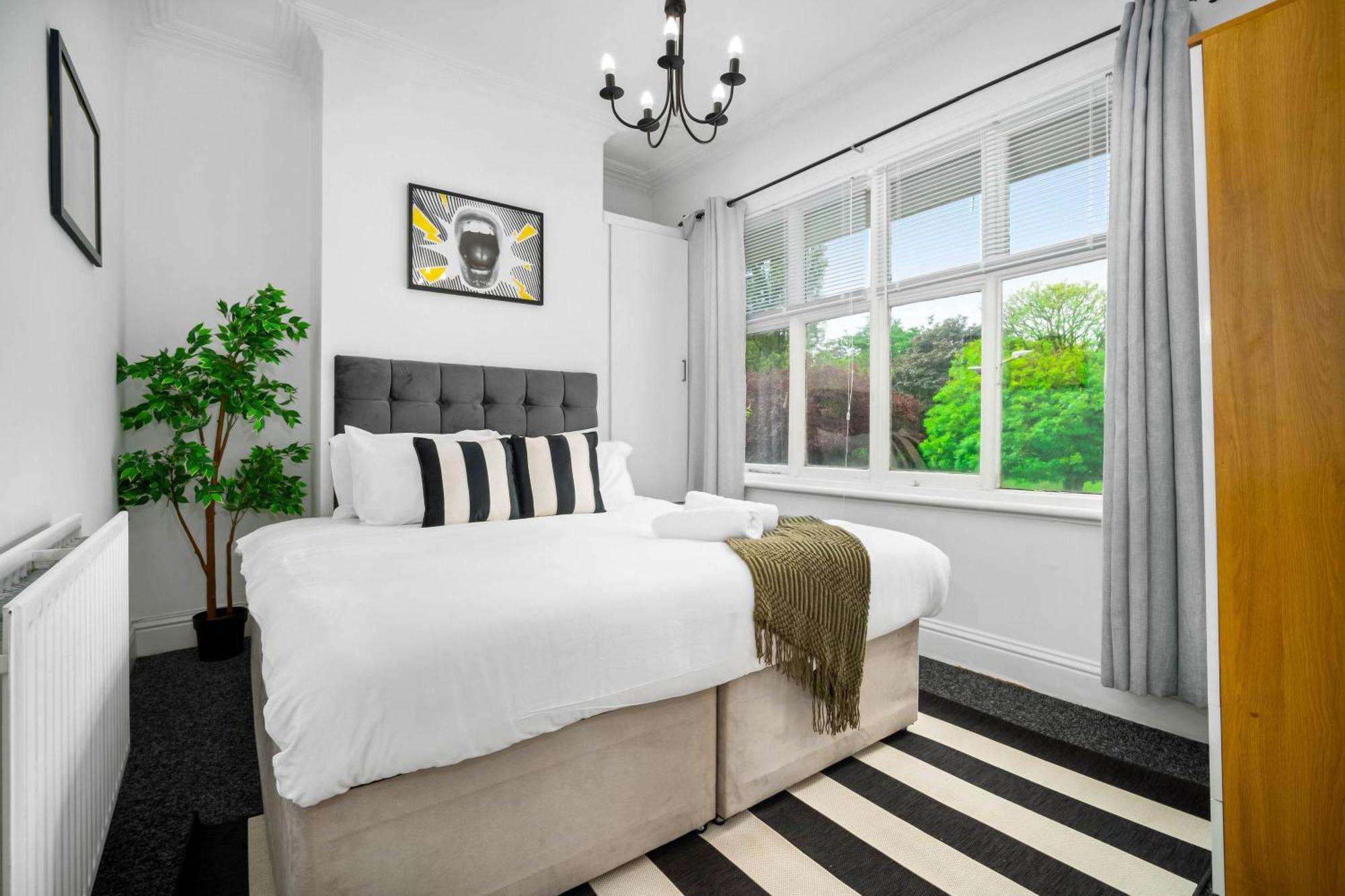 Luxury Apartment - Fast Wifi - Wolverhampton 9Apc ภายนอก รูปภาพ